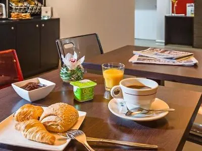 Hotel Comfort Sur Marne 3*