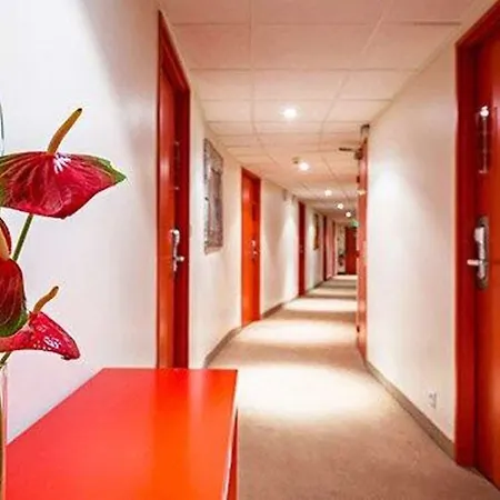 Comfort Sur Marne Hotel 3*